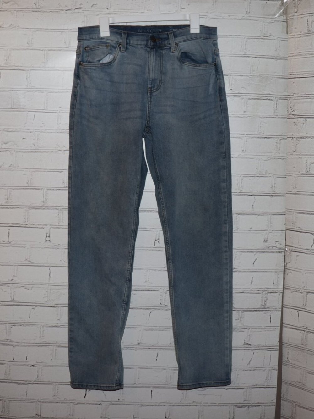 👖 Falls Creek Classic Straight‑Leg Jeans · 34x34